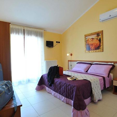 B&B Casa Augello ซานโจวานนี โรตอนโด ภายนอก รูปภาพ